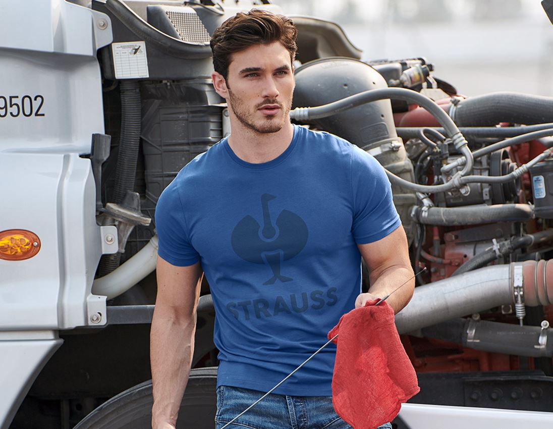 Bovenkleding: T-Shirt e.s.concrete + alkalisch blauw