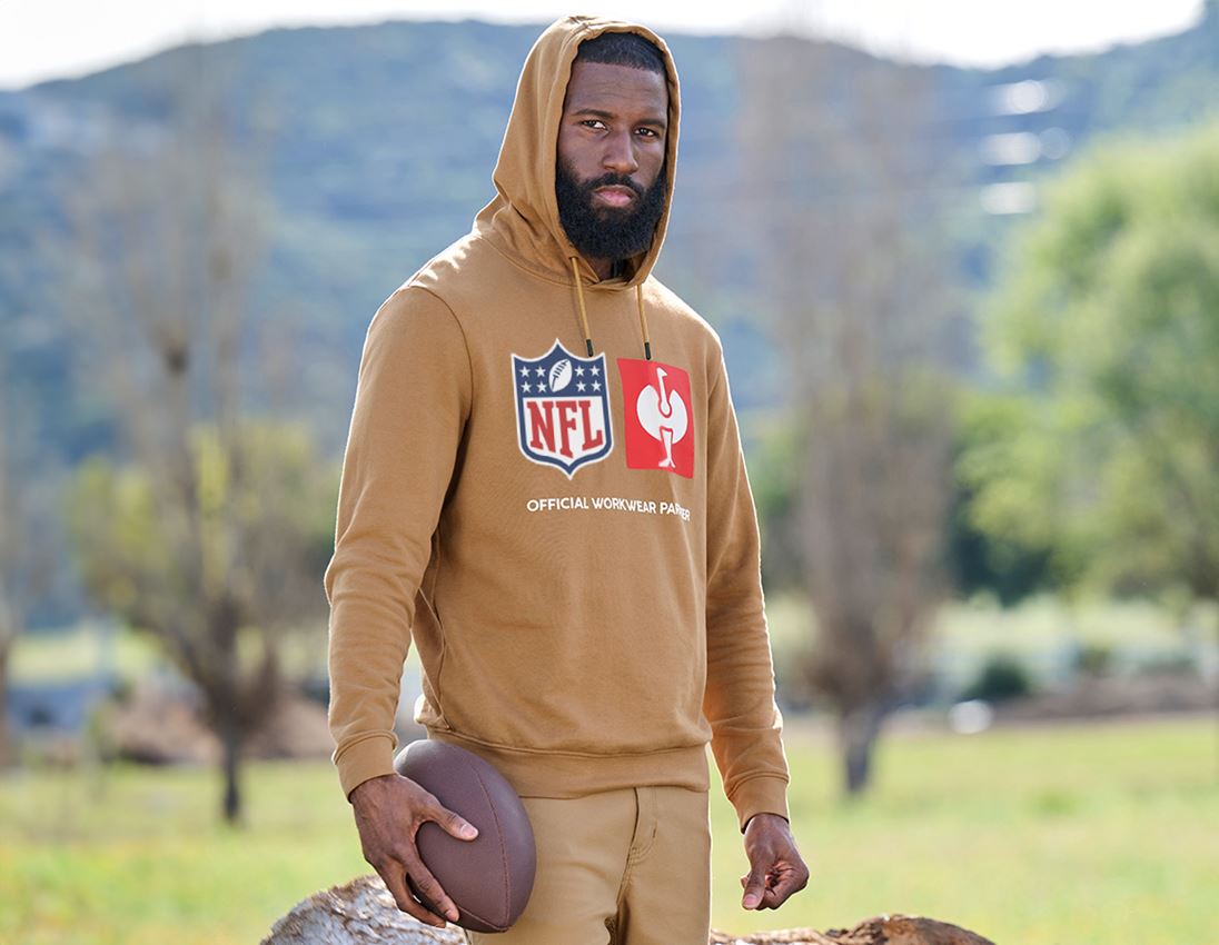 Samenwerkingen: NFL Hoodie cotton + amandelbruin 2